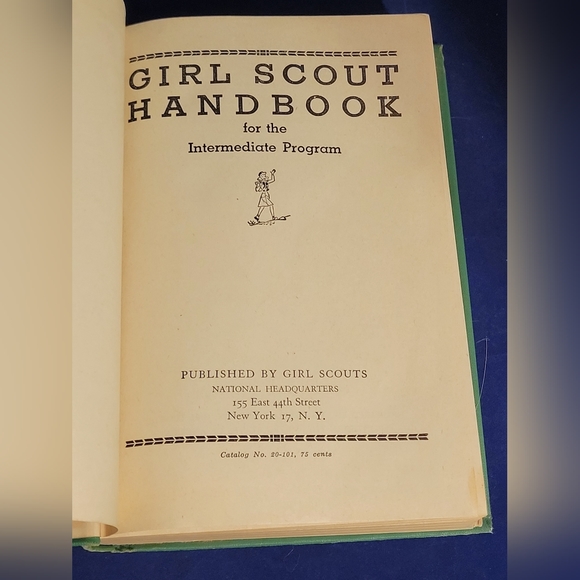 Girl Scout Handbook 1944 Edition 6th Impression Intermediate Program HC Book - Picture 6 of 9